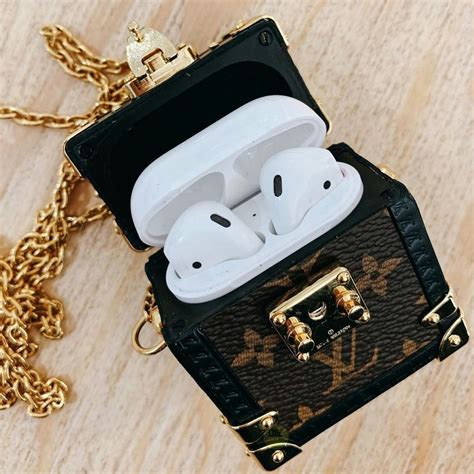 louis vuitton airpod chain|louis vuitton airpods case original.